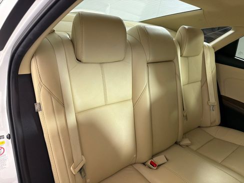 Used 2016 Toyota Avalon XLE Premium FWD image 23