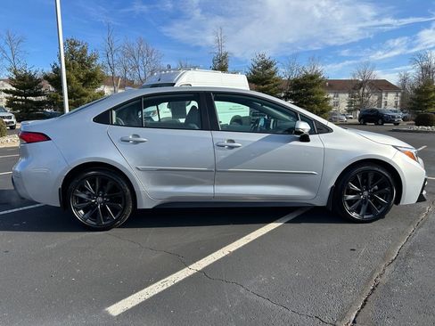 Used 2024 Toyota Corolla SE image 8