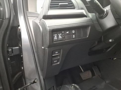 Used 2024 Honda Odyssey EX-L image 18