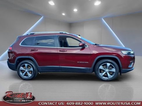 Used 2020 Jeep Cherokee Limited AWD/4WD image 2