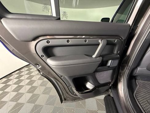 Used 2025 Land Rover Defender 110 AWD/4WD image 30