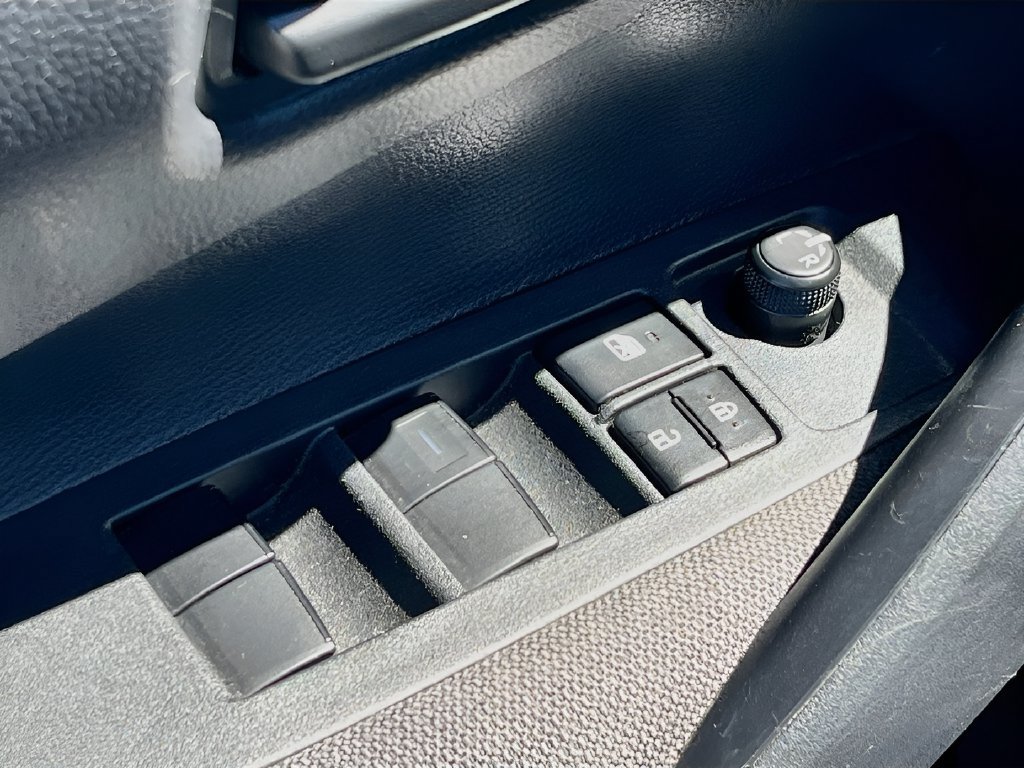 Used 2025 Toyota Corolla LE FWD image 17