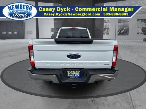 Used 2019 Ford F350 XLT w/ Camper Package AWD/4WD image 6