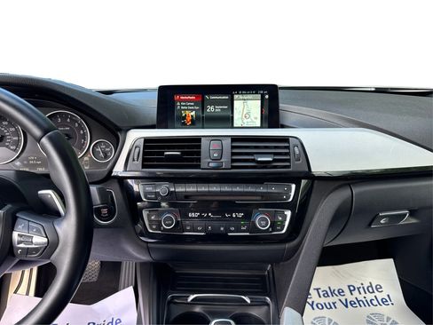 Used 2018 BMW 430i xDrive Convertible image 16