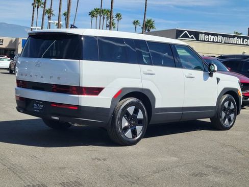 Used 2026 Hyundai Santa Fe SE image 4