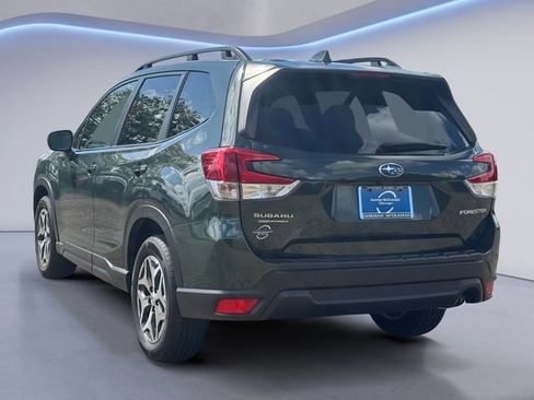 Used 2023 Subaru Forester Premium AWD/4WD image 6