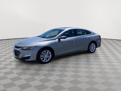 Used 2024 Chevrolet Malibu LT FWD image 3