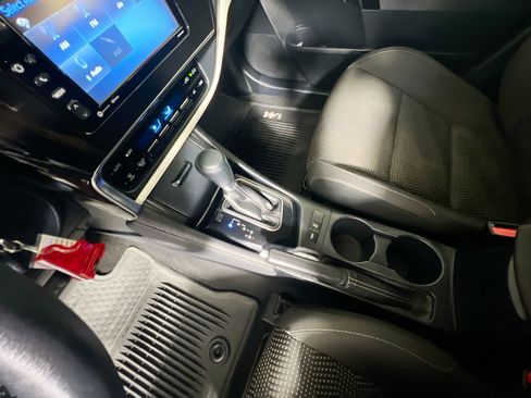 Used 2018 Toyota Corolla iM image 25