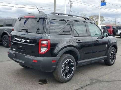 Used 2025 Ford Bronco Sport Outer Banks AWD/4WD image 7