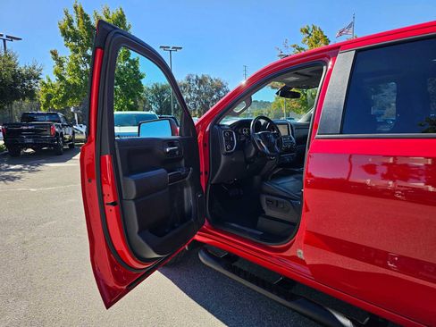 Used 2019 Chevrolet Silverado 1500 LT Trail Boss image 22