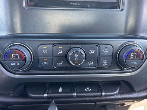 Used 2017 Chevrolet Silverado 1500 LT w/ All Star Edition image 21