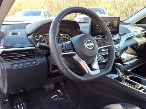 Certified 2024 Nissan Altima 2.0 SR image 25