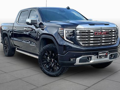 Used 2023 GMC Sierra 1500 Denali AWD/4WD image 3