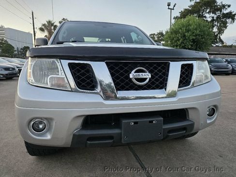 Used 2012 Nissan Frontier SV RWD image 5