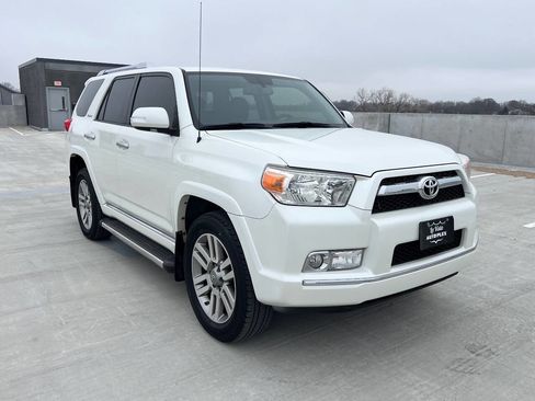 Used 2013 Toyota 4Runner Limited image 4