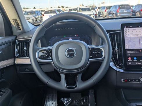 Used 2025 Volvo XC90 B6 Plus w/ Protection Package Premier image 12