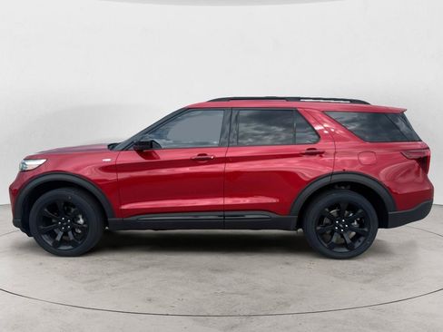 Used 2023 Ford Explorer ST-Line w/ Class IV Trailer Tow Package AWD/4WD image 4