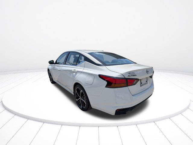 Used 2025 Nissan Altima 2.5 SR FWD image 6