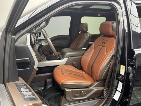 Used 2020 Ford F250 King Ranch w/ King Ranch Ultimate Package image 11