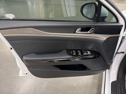 Used 2024 Kia K5 EX image 18