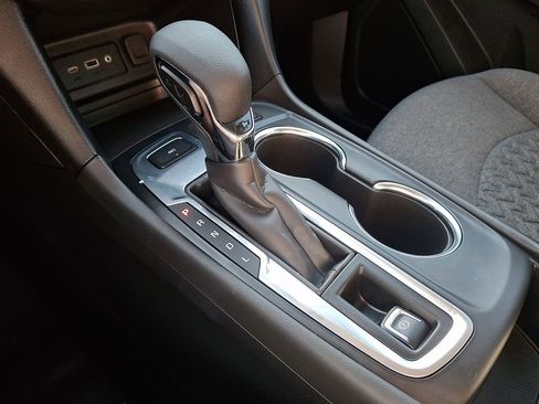 Used 2023 Chevrolet Equinox LT image 14