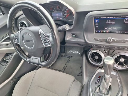 Used 2023 Chevrolet Camaro LT image 27