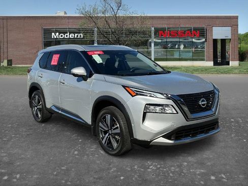 Certified 2023 Nissan Rogue Platinum w/ Platinum Premium Package image 5