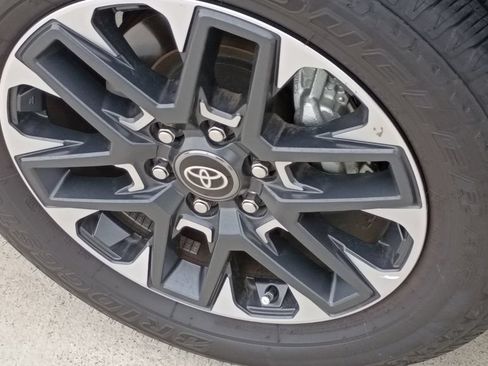 Used 2025 Toyota Sequoia Limited AWD/4WD image 18