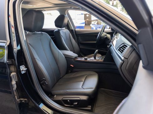 Used 2014 BMW 320i Sedan RWD image 20