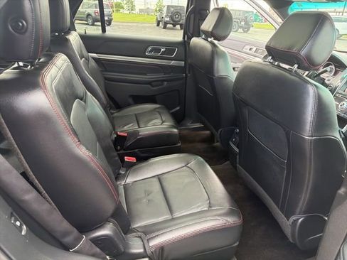 Used 2016 Ford Explorer Sport w/ Equipment Group 401A AWD/4WD image 35