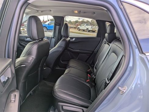 New 2025 Ford Escape SE w/ PHEV Premium Package image 30