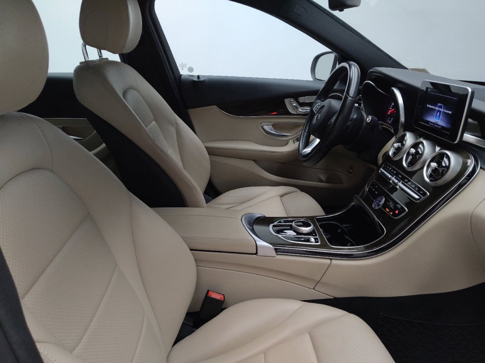 Used 2018 Mercedes-Benz C 300 4MATIC Sedan w/ Premium Package image 21