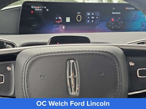 Certified 2026 Lincoln Navigator L Premier AWD/4WD image 30