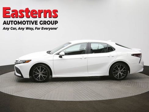 Used 2024 Toyota Camry SE FWD image 60