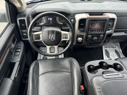 Used 2017 RAM 1500 Laramie RWD image 35