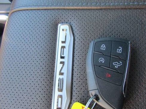 Used 2025 GMC Sierra 3500 Denali w/ Denali Reserve Package image 29