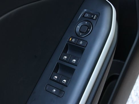 New 2025 Kia K4 GT-Line w/ GT-Line Sunroof Package image 12