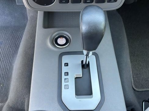 Used 2020 Nissan Frontier SV RWD image 17