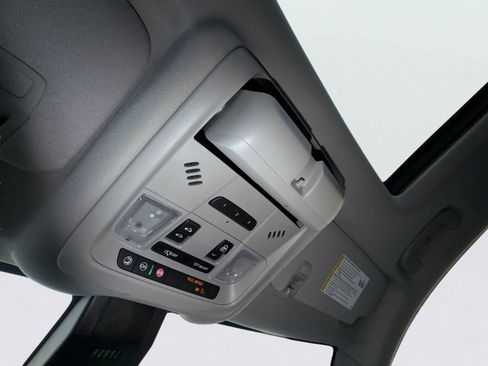 Used 2024 GMC Terrain SLT w/ Infotainment Package II AWD/4WD image 38