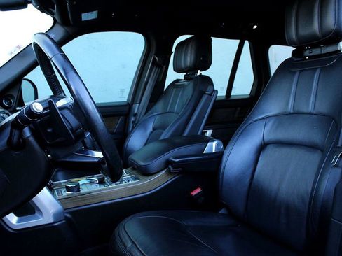 Used 2018 Land Rover Range Rover image 14