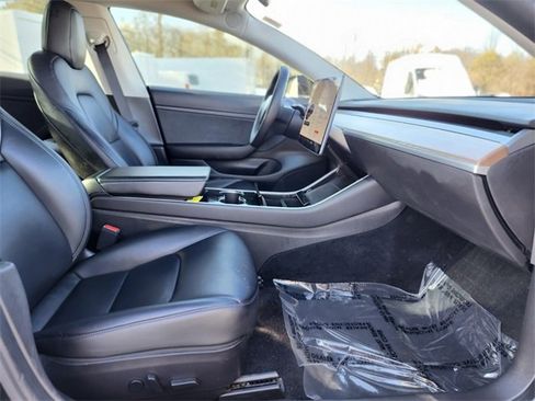Used 2020 Tesla Model 3 image 11