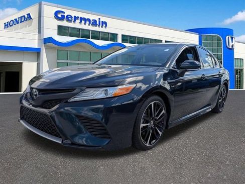 Used 2020 Toyota Camry XSE FWD image 1