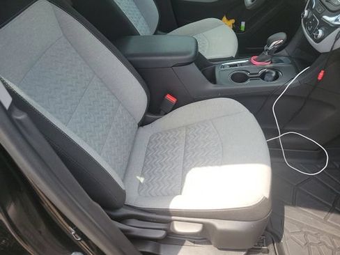 Used 2023 Chevrolet Equinox LS FWD image 7