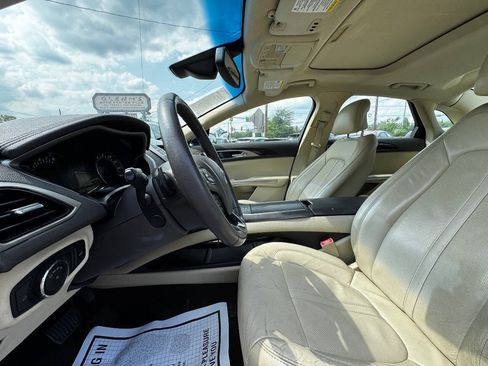 Used 2014 Lincoln MKZ AWD image 10