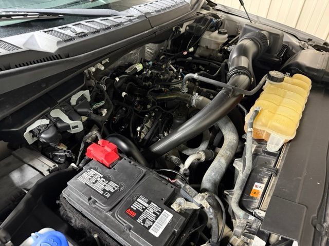 Used 2020 Ford F150 XLT w/ Equipment Group 302A Luxury AWD/4WD image 44