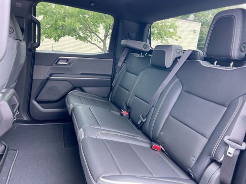 New 2026 GMC Sierra EV Elevation image 21