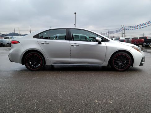 Used 2020 Toyota Corolla SE image 18