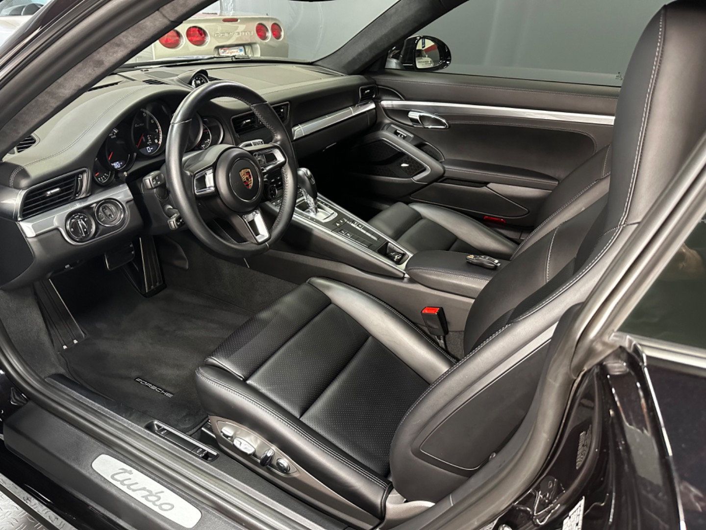Used 2017 Porsche 911 Turbo Coupe AWD/4WD image 20