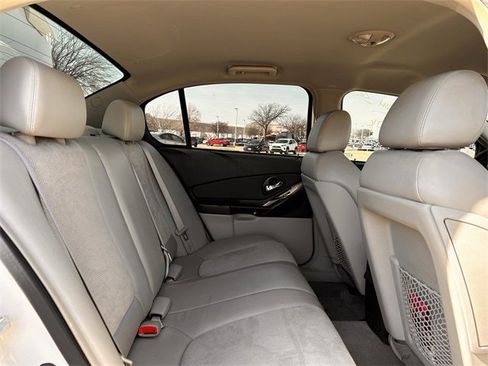 Used 2007 Chevrolet Malibu LTZ image 27