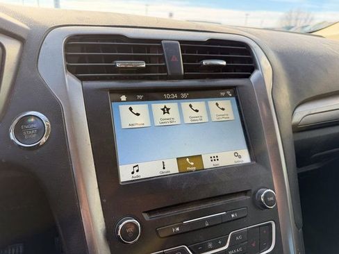 Used 2018 Ford Fusion SE image 8